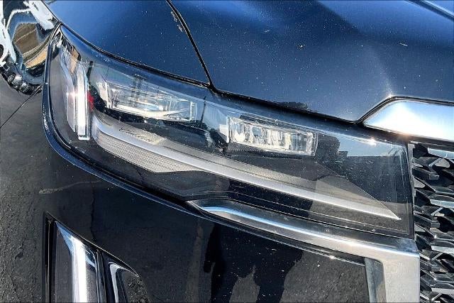 2022 Cadillac Escalade Luxury