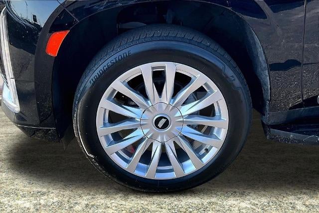 2022 Cadillac Escalade Luxury