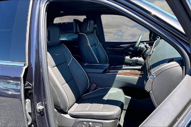 2024 Cadillac Escalade ESV Premium Luxury
