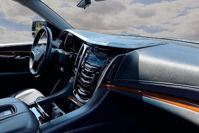 2018 Cadillac Escalade Premium Luxury