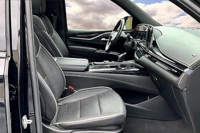 2023 Cadillac Escalade Sport