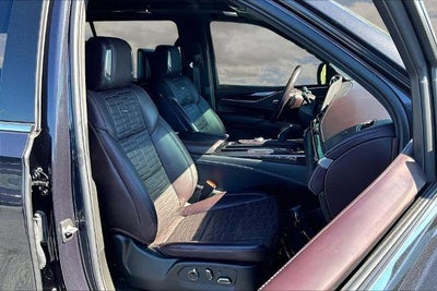 2023 Cadillac Escalade ESV 4WD Premium Luxury Platinum