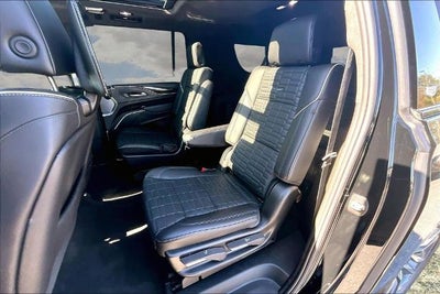 2024 Cadillac Escalade ESV Sport Platinum