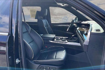 2025 Cadillac Escalade Premium Luxury
