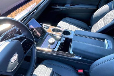 2025 Cadillac Escalade Sport Platinum