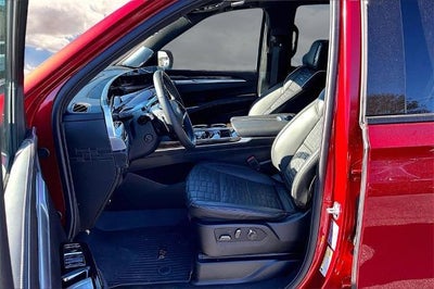 2025 Cadillac Escalade Sport Platinum