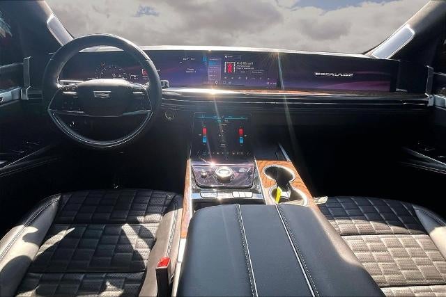 2025 Cadillac Escalade Sport Platinum