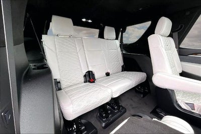 2025 Cadillac Escalade Sport Platinum