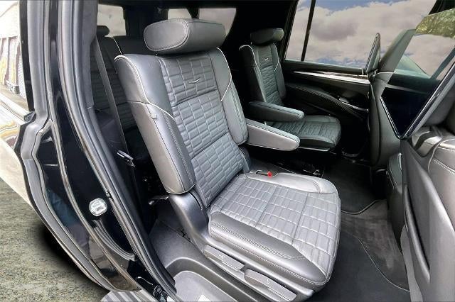 2025 Cadillac Escalade ESV Sport Platinum