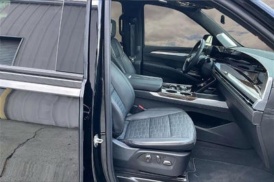 2025 Cadillac Escalade ESV Sport Platinum