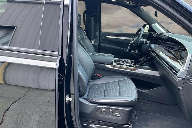 2025 Cadillac Escalade ESV Sport Platinum