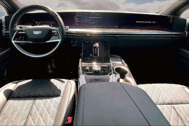 2026 Cadillac ESCALADE IQ Luxury
