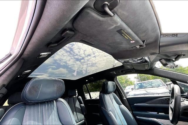2025 Cadillac ESCALADE IQ Luxury 2