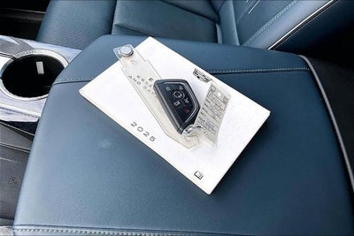 2025 Cadillac ESCALADE IQ Luxury 2