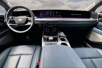 2025 Cadillac ESCALADE IQ Luxury 2