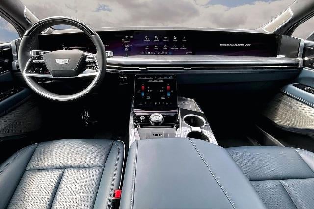 2025 Cadillac ESCALADE IQ Luxury 2