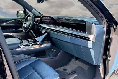 2025 Cadillac ESCALADE IQ Luxury 2