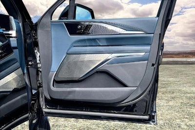 2025 Cadillac ESCALADE IQ Luxury 2
