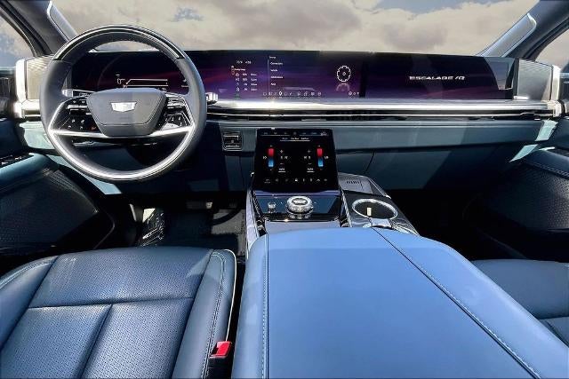2025 Cadillac ESCALADE IQ Luxury 2