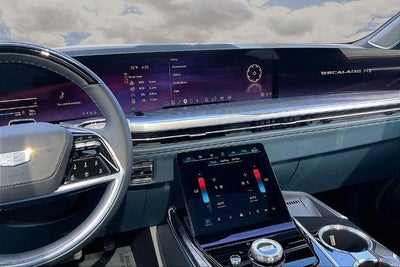 2025 Cadillac ESCALADE IQ Luxury 2