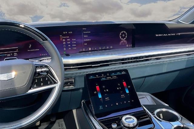 2025 Cadillac ESCALADE IQ Luxury 2