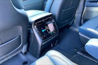 2025 Cadillac ESCALADE IQ Luxury 2