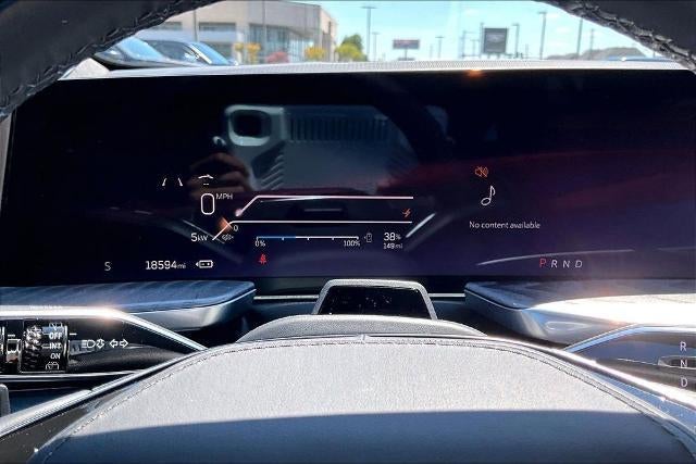 2025 Cadillac ESCALADE IQ Luxury 2