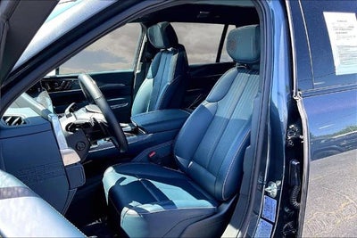 2025 Cadillac ESCALADE IQ Luxury 2