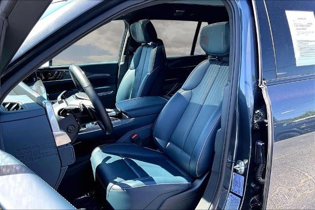 2025 Cadillac ESCALADE IQ Luxury 2