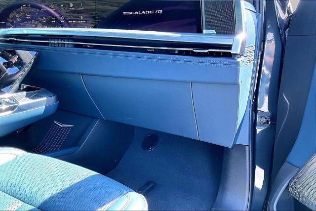 2025 Cadillac ESCALADE IQ Luxury 2