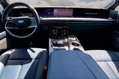 2025 Cadillac ESCALADE IQ Luxury 2
