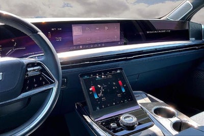2025 Cadillac ESCALADE IQ Luxury 2