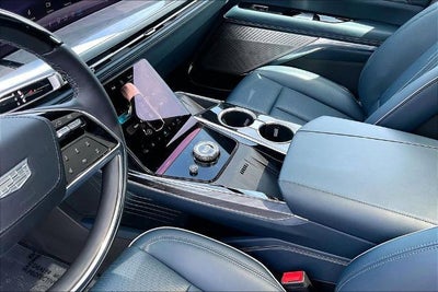 2025 Cadillac ESCALADE IQ Luxury 2