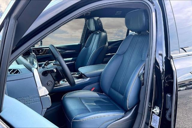 2025 Cadillac ESCALADE IQ Luxury 2