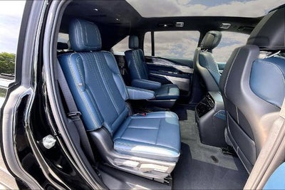 2025 Cadillac ESCALADE IQ Luxury 2