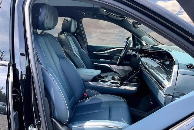 2025 Cadillac ESCALADE IQ Luxury 2