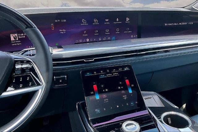 2025 Cadillac ESCALADE IQ Luxury 2