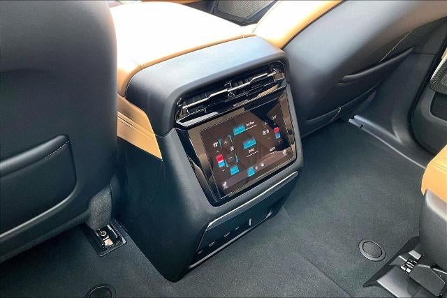 2025 Cadillac ESCALADE IQ Luxury 2