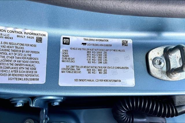 2025 Cadillac ESCALADE IQ Luxury 2