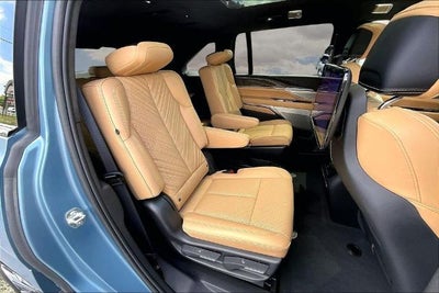2025 Cadillac ESCALADE IQ Luxury 2