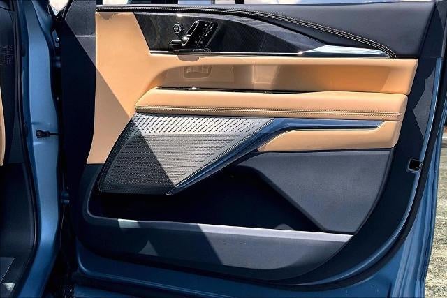2025 Cadillac ESCALADE IQ Luxury 2