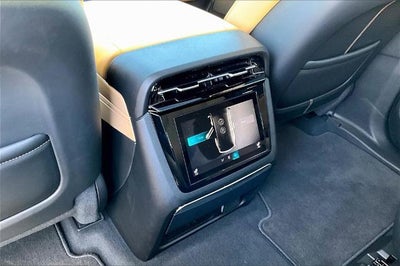 2025 Cadillac ESCALADE IQ Luxury 2