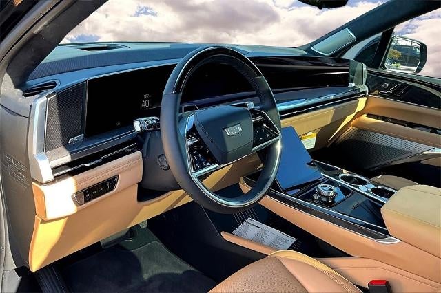 2025 Cadillac ESCALADE IQ Luxury 2