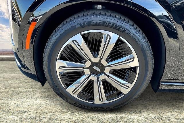 2025 Cadillac ESCALADE IQ Luxury 2