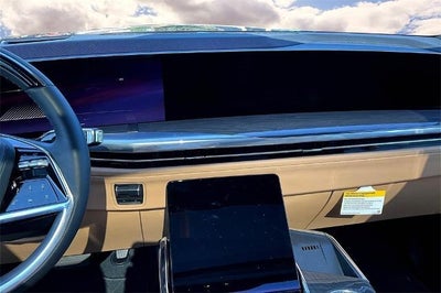 2025 Cadillac ESCALADE IQ Luxury 2