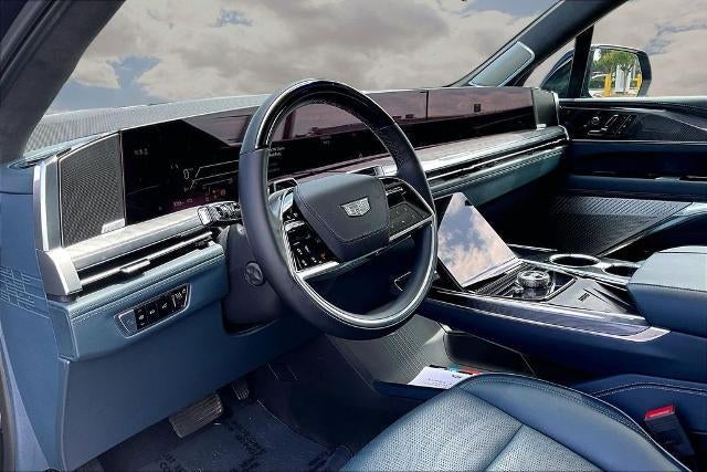 2025 Cadillac ESCALADE IQ Luxury 2