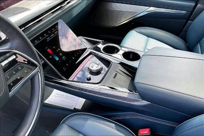 2025 Cadillac ESCALADE IQ Luxury 2