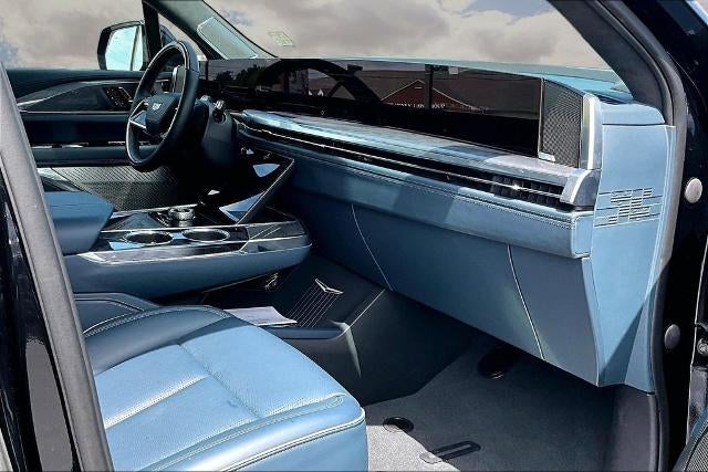 2025 Cadillac ESCALADE IQ Luxury 2