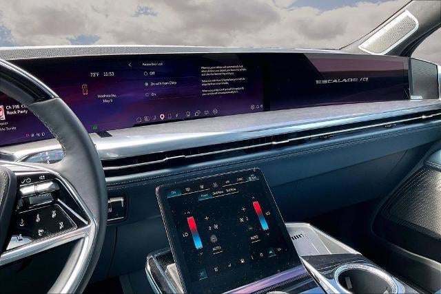 2025 Cadillac ESCALADE IQ Luxury 2