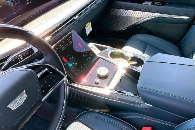 2025 Cadillac ESCALADE IQ Sport 2